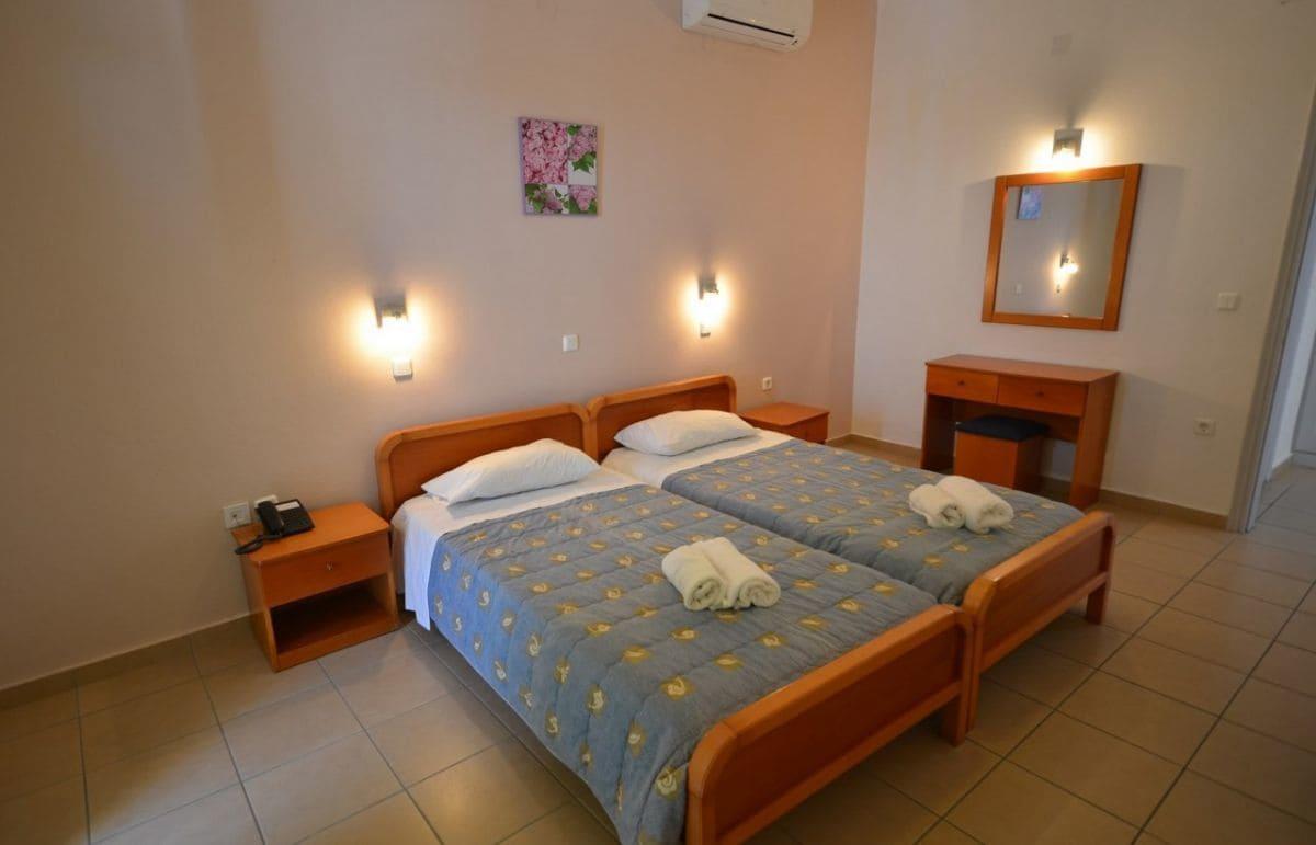 Paradiso Apartments Ipsos Bagian luar foto