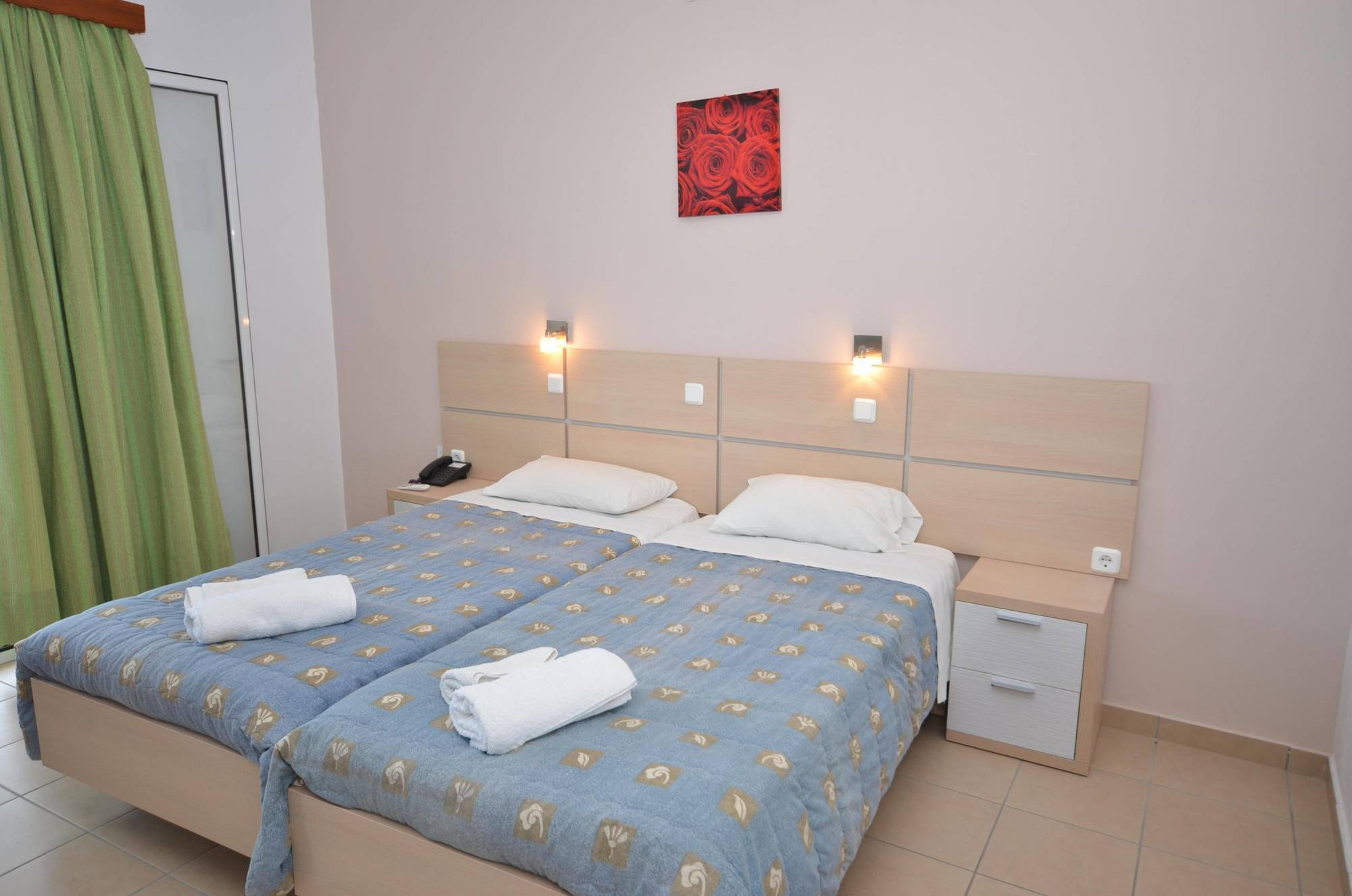 Paradiso Apartments Ipsos Bagian luar foto
